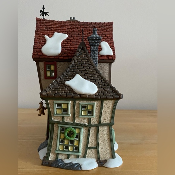 Dept 56 Dickens’ Village Series 1996 “Nettie Quinn Puppets & Marionettes” #58344 - Picture 5 of 16